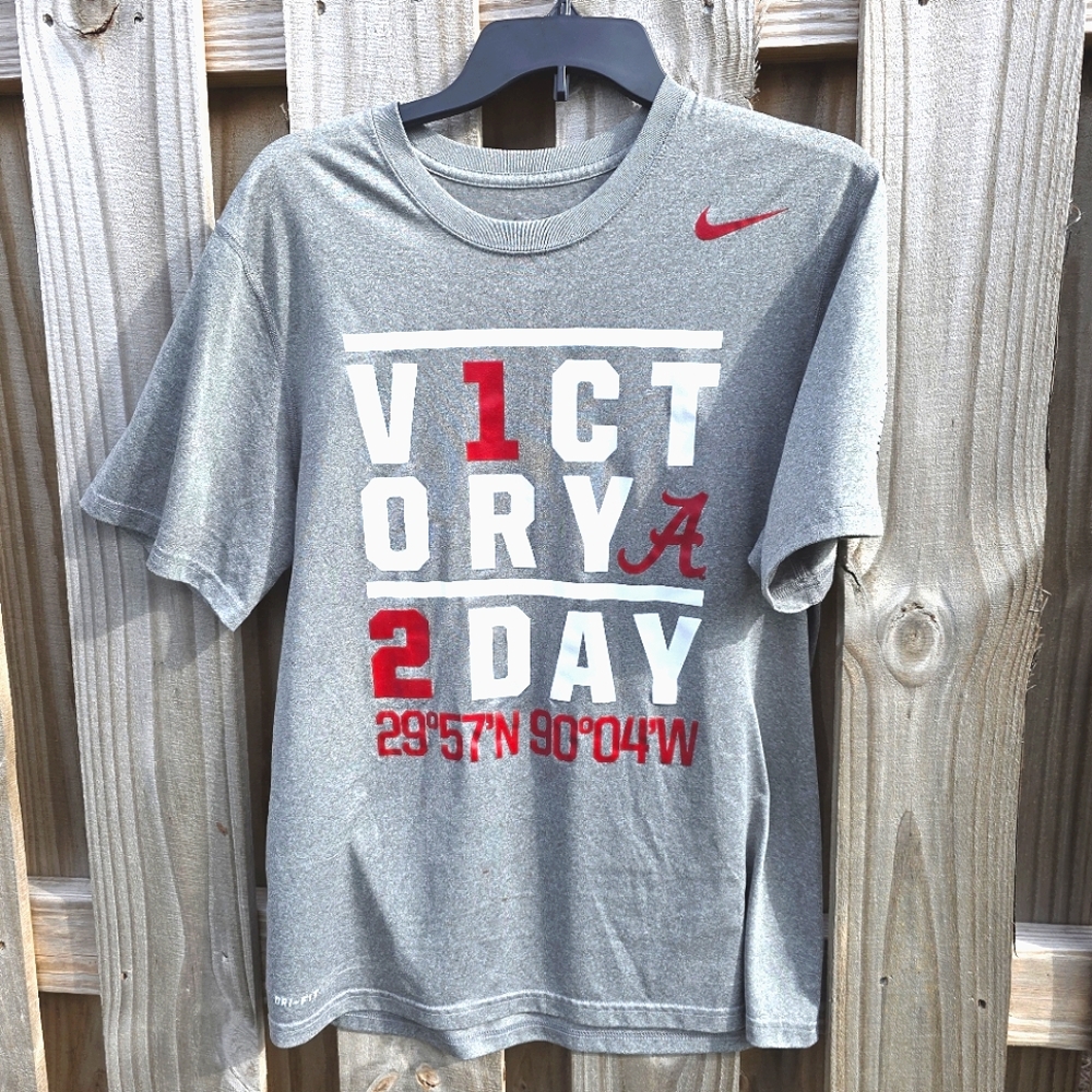 45) NIKE Dri-Fit ALABAMA Victory Today Sz. Medium